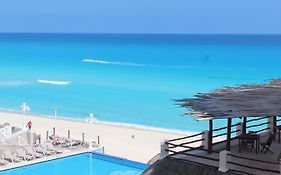 Best Beach Apartments Cancun Plaza